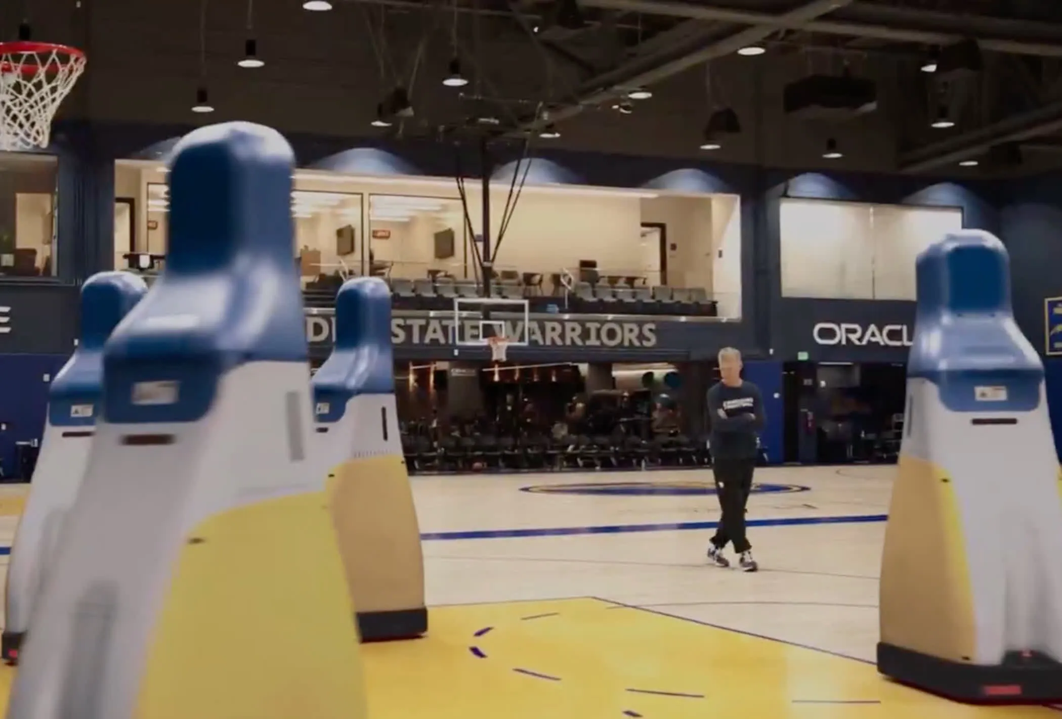 NBA robotlar ile şov yaptı