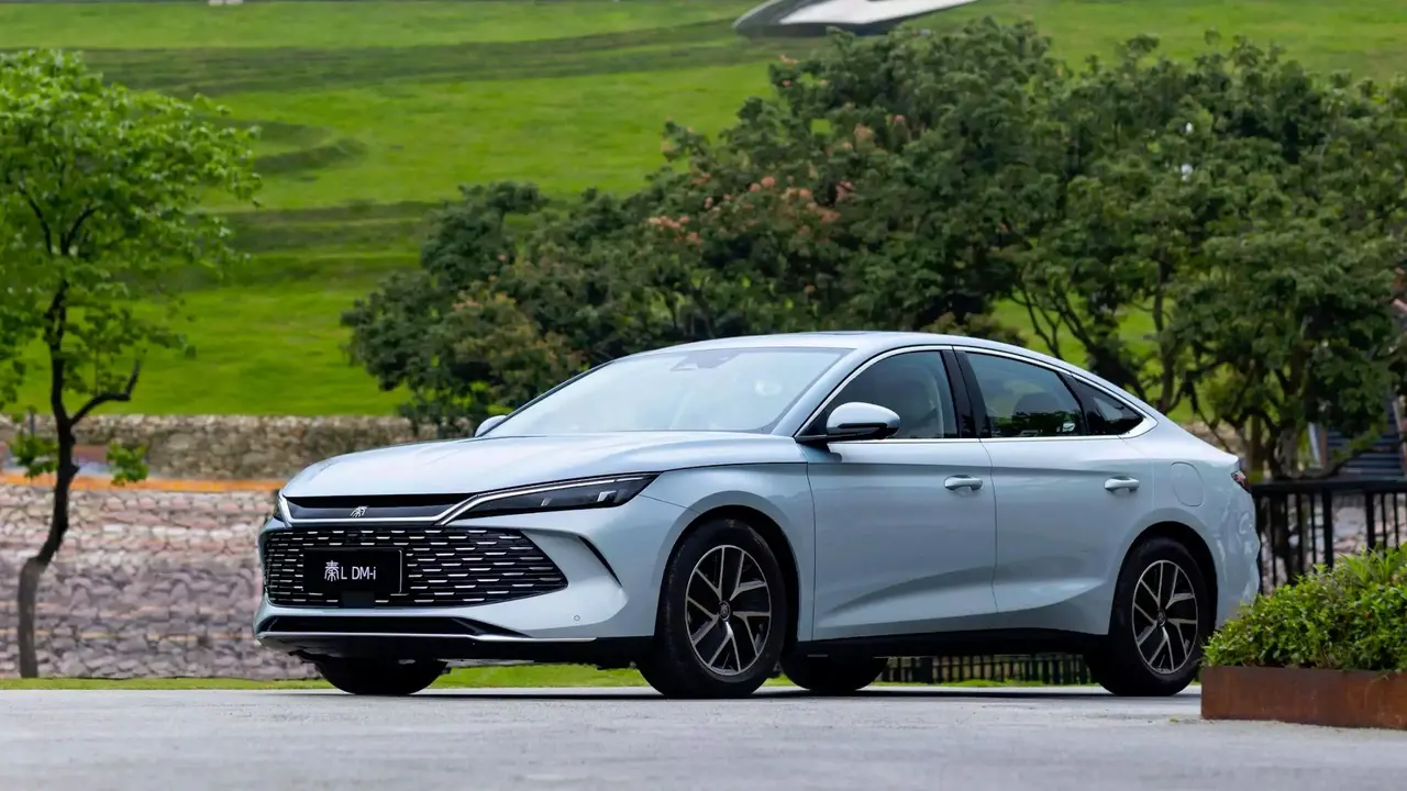 BYD yeni elektrikli sedan modeli Qin L’yi Çin’de satışa sundu