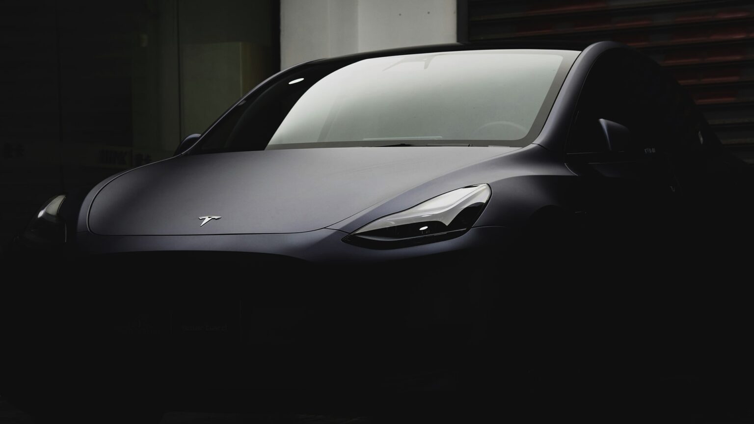 Tesla Hisselerinde Sert Düşüş!