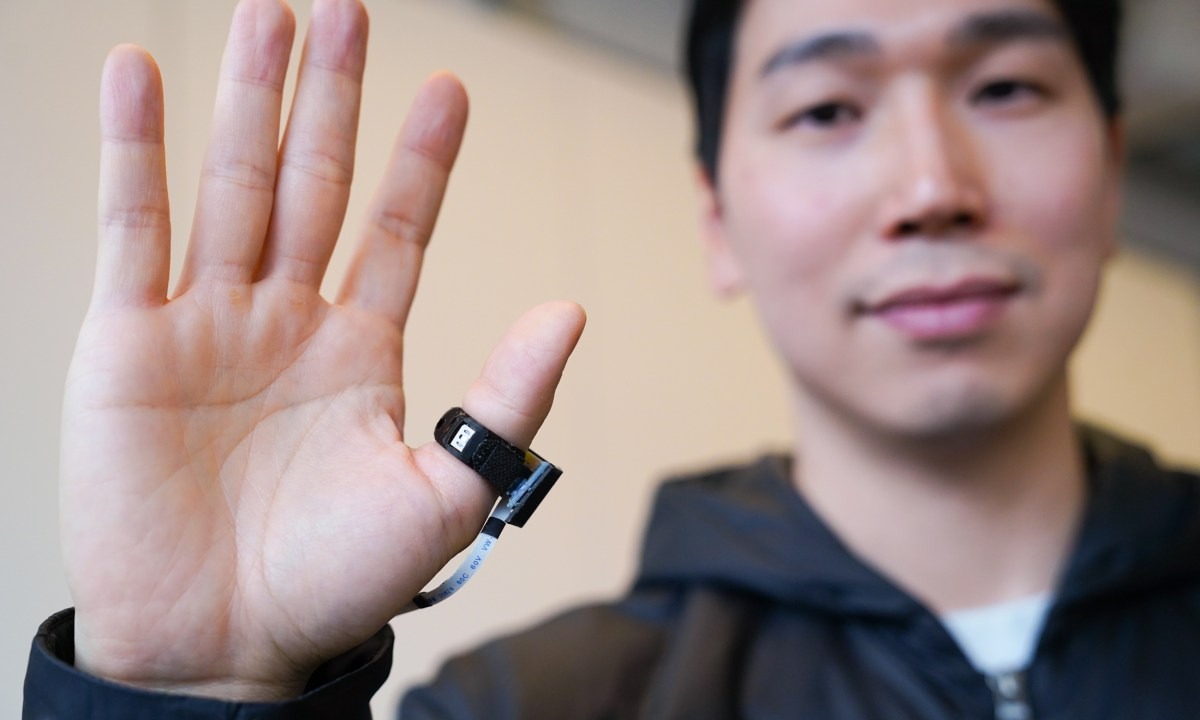 Akıllı yüzük işaret dilini anlamayı sağlıyor