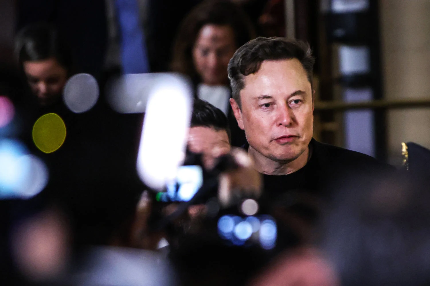 DOGE kamu için özel sohbet robotu geliştiriyor!