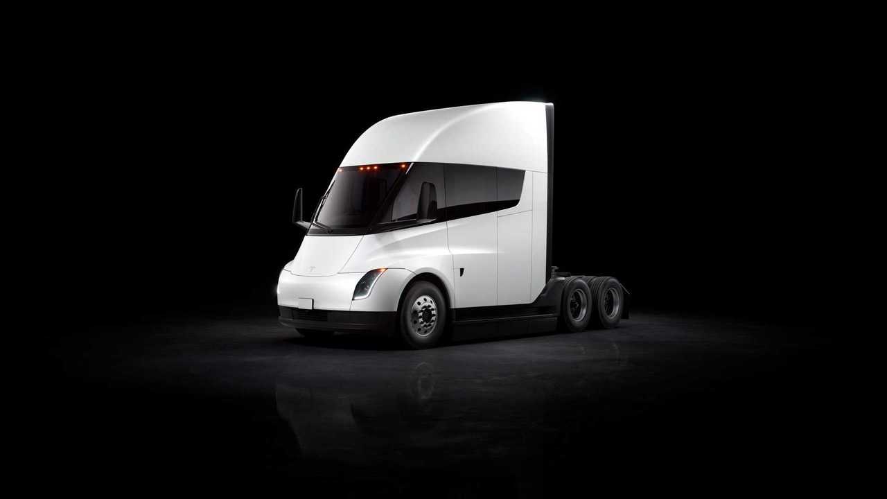 Tesla Semi’de yeni gecikme ve fiyat artışı