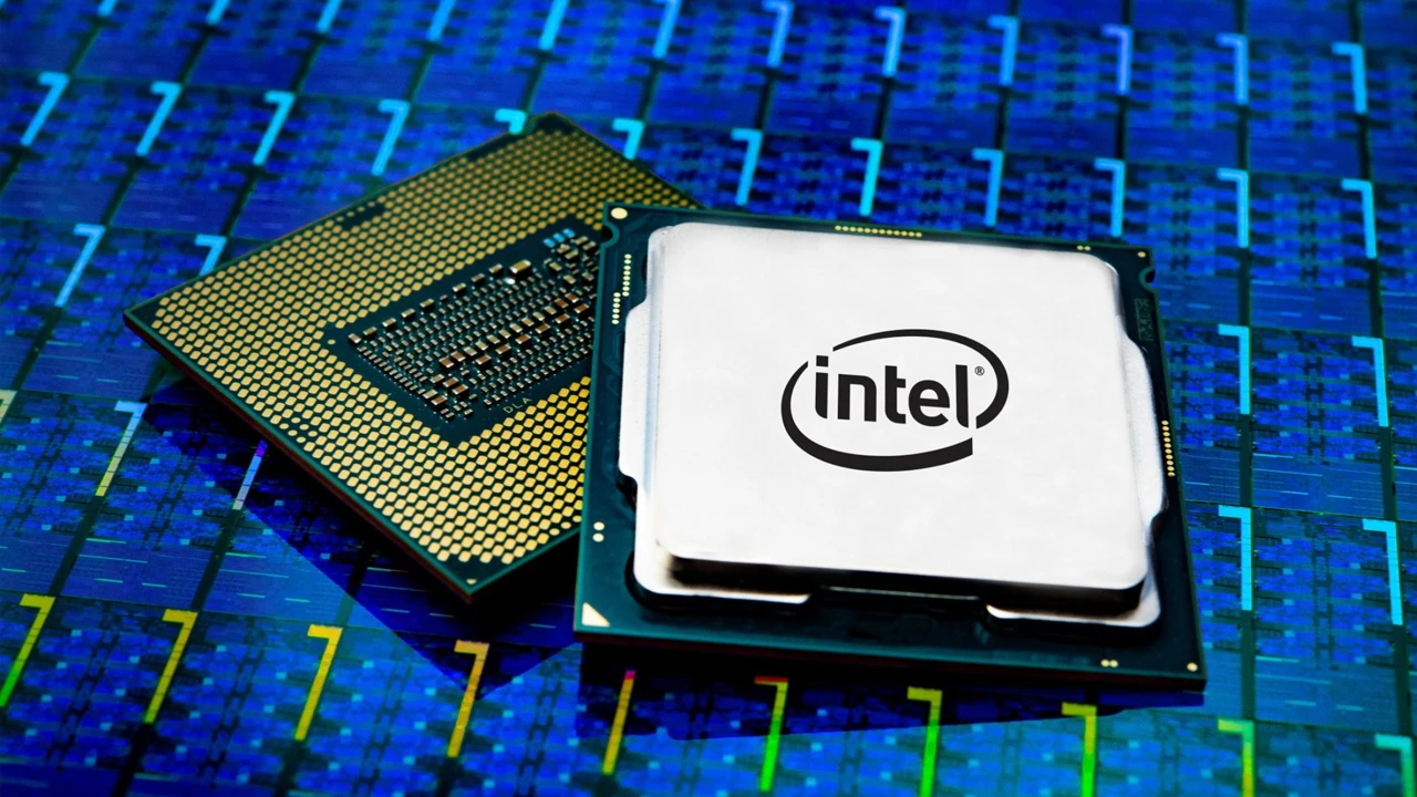 Intel, 18A üretim sürecini resmen “risk üretimine” sürükledi