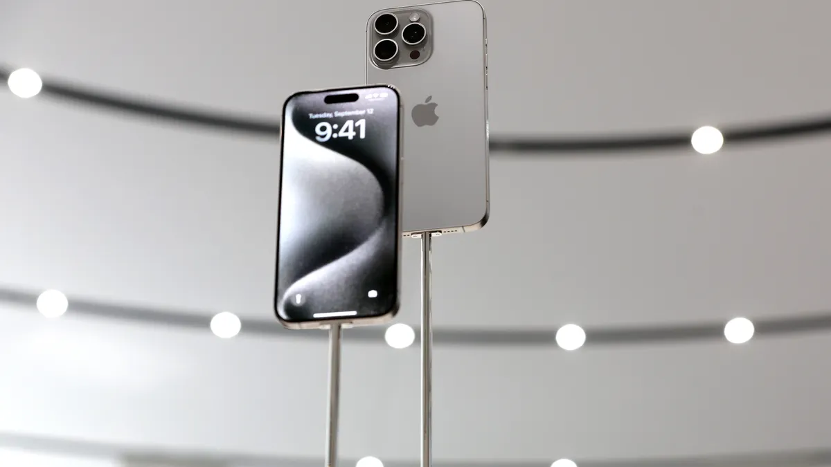 Apple hisseleri neden düştü?