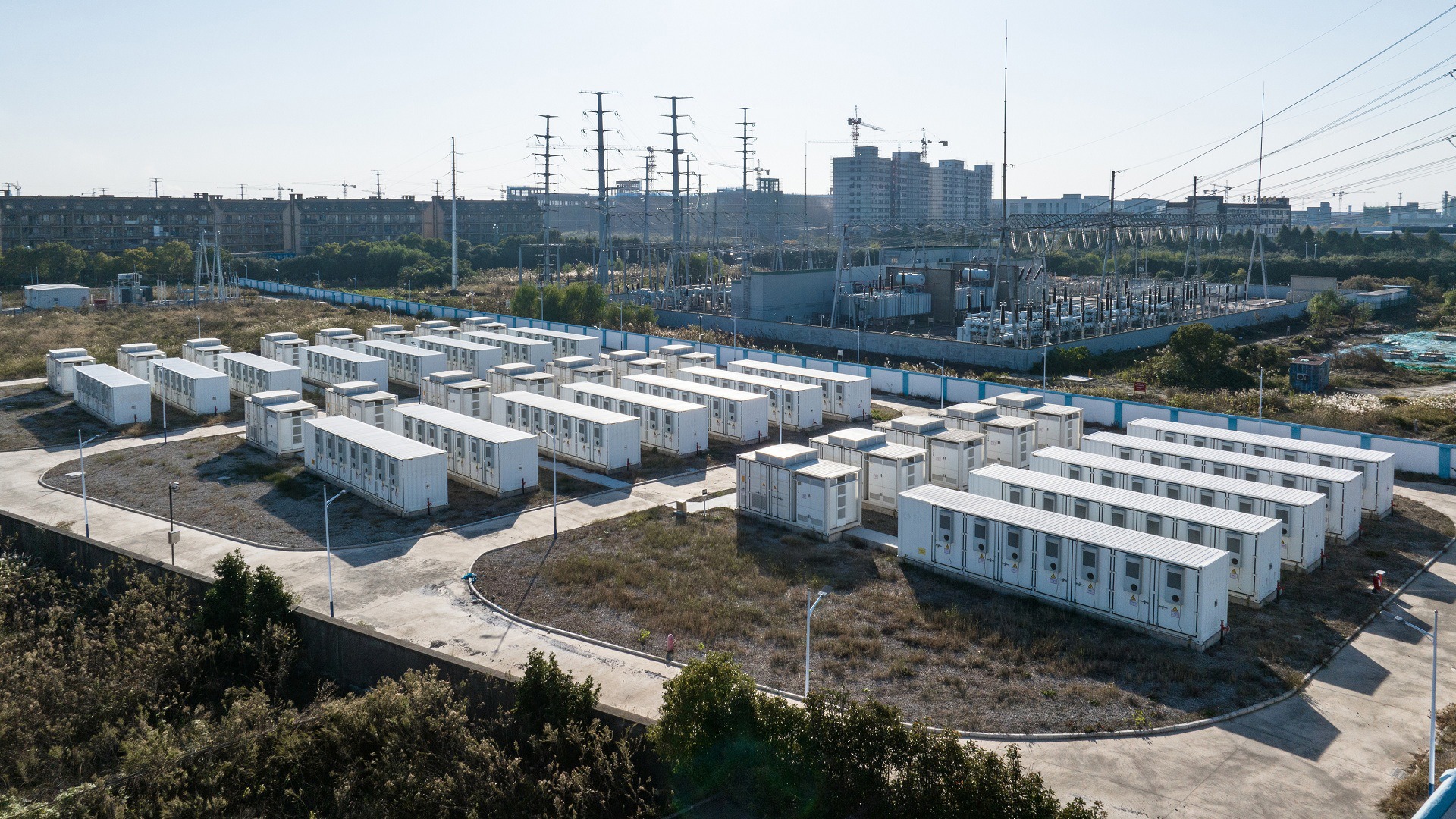 Lityum sodyum hibrit istasyon yeşil enerji sağlıyor
