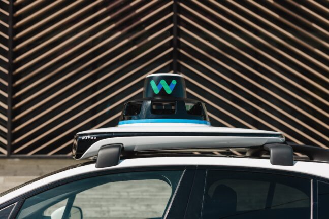 Uber robotaksi kullanımı