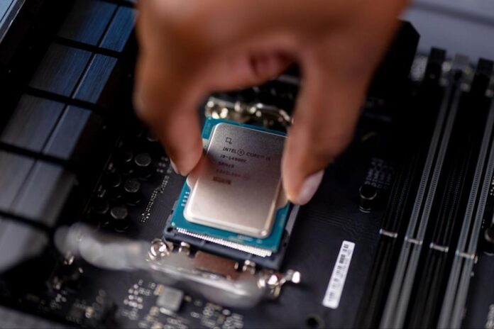 Eski Intel mühendisleri