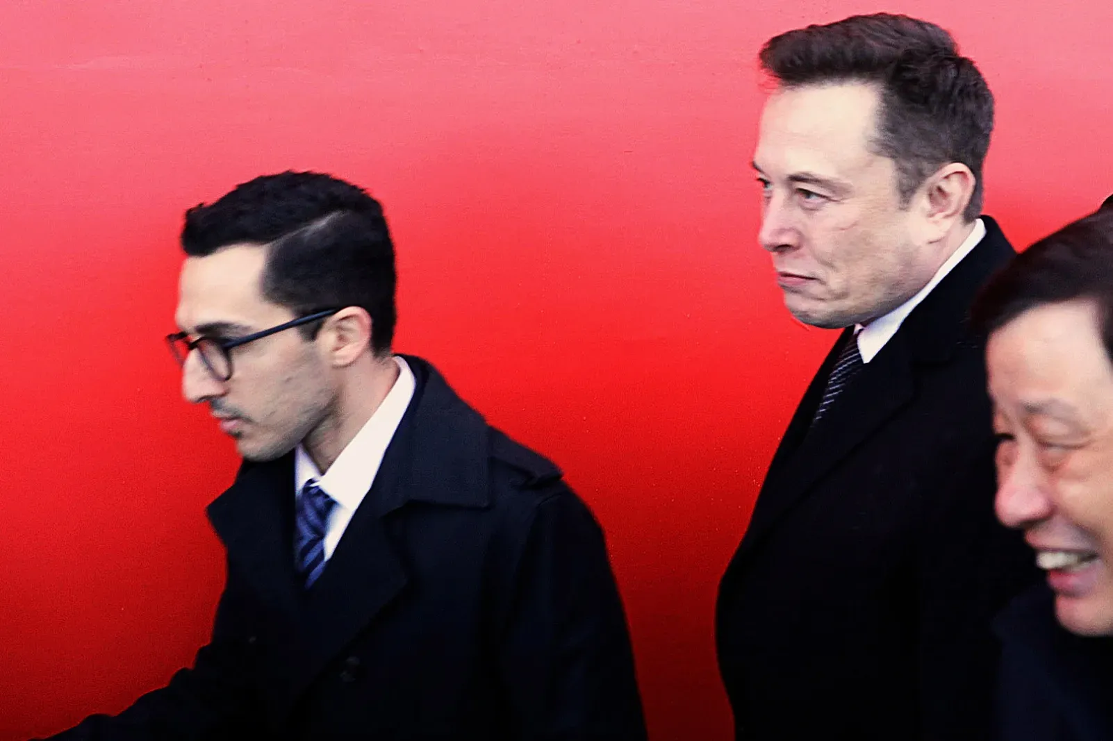 Üst düzey Tesla yöneticisi görevden alındı!