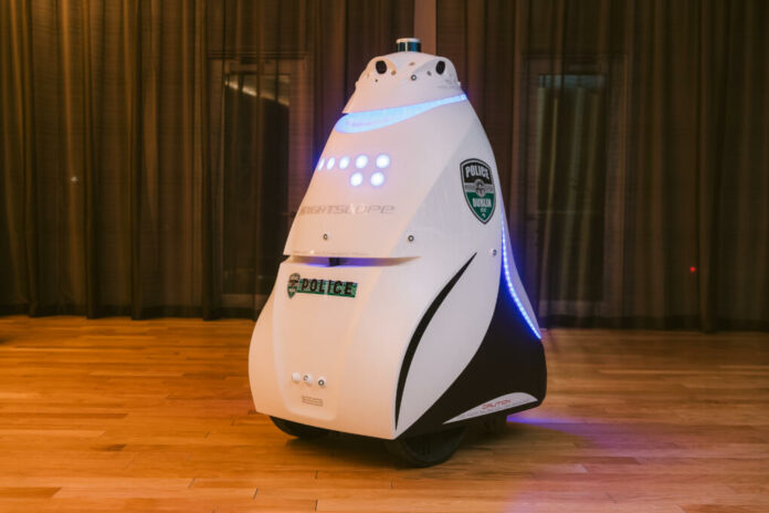 Otonom robot polis
