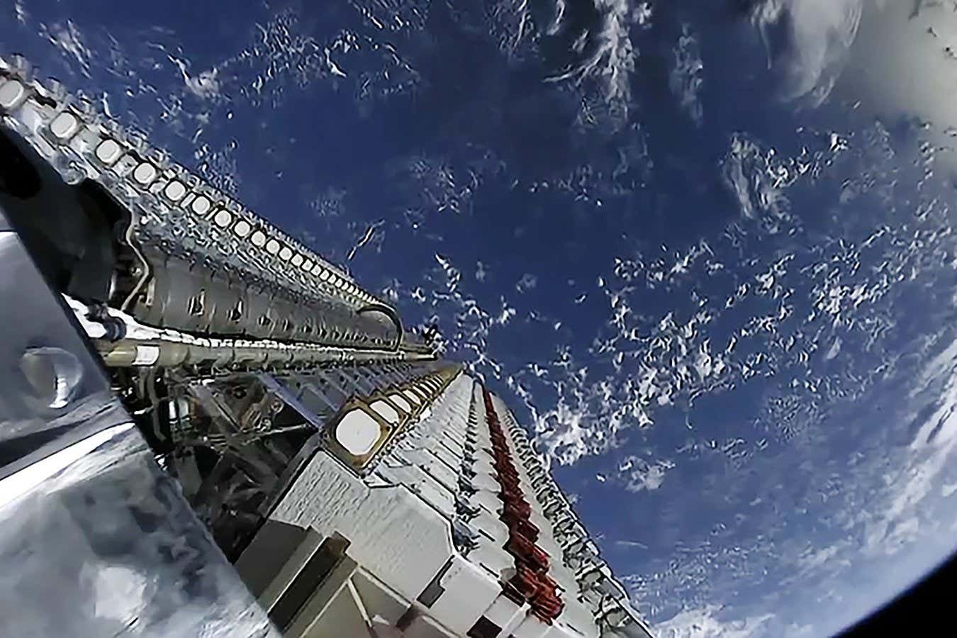 Starlink uydu sinyalleri tehlikeye neden oluyor!