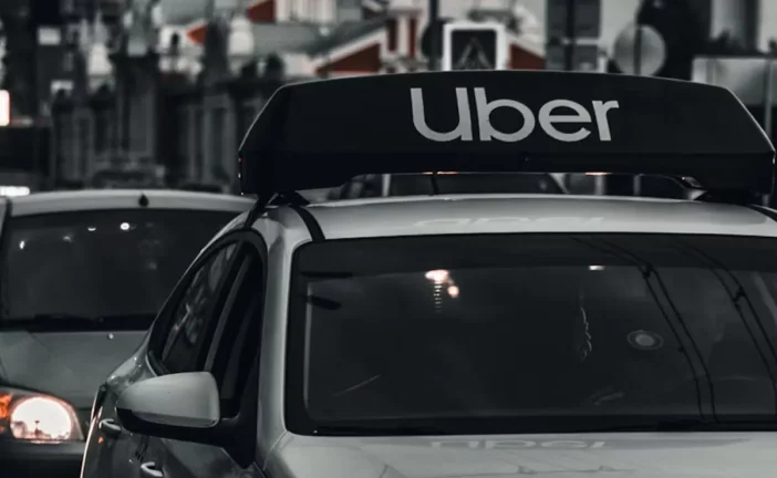 Uber otonom taksi hizmeti