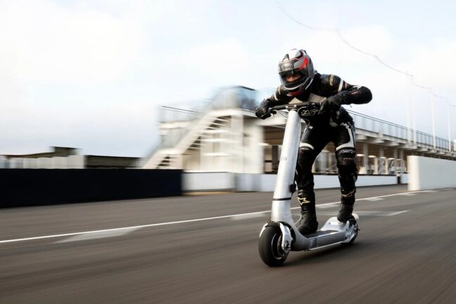 F1 mühendisleri scooter