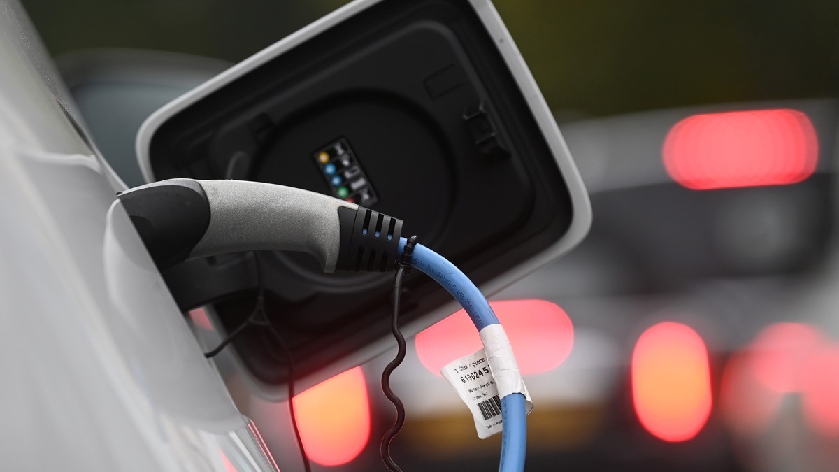 Küresel elektrikli araç satışları yüzde 24 arttı