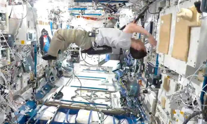 NASA uzayda elektrikli süpürge