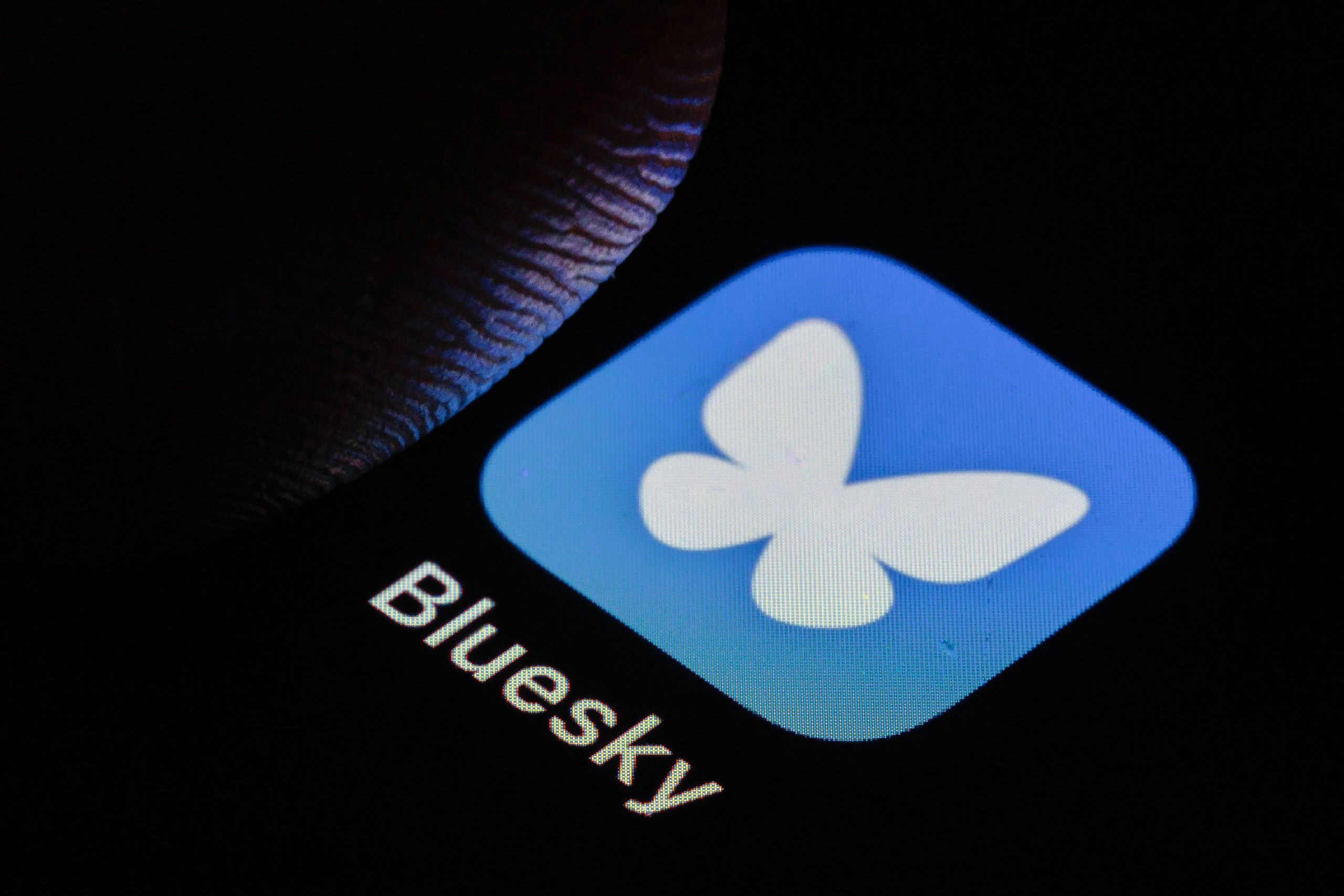 Bluesky yaş doğrulaması yasası için kararı bekliyor