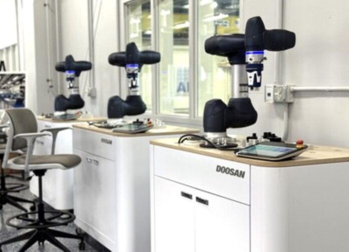 Doosan Robotics eğitim merkezi