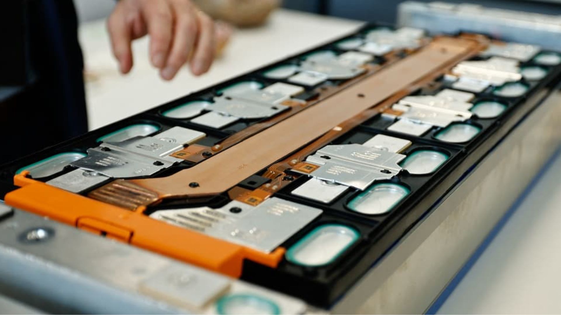 Porsche teknoloji inovasyonuna yöneliyor