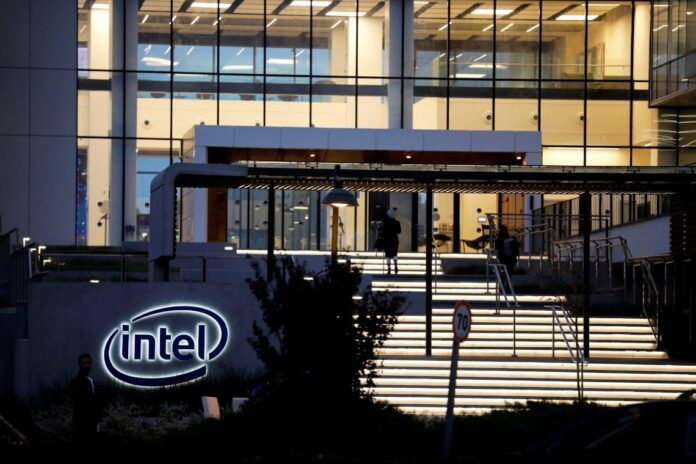 SoftBank Intel