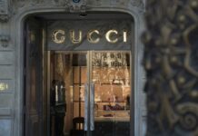 Gucci ve Balenciaga siber