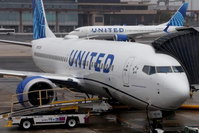United Airlines Starlink