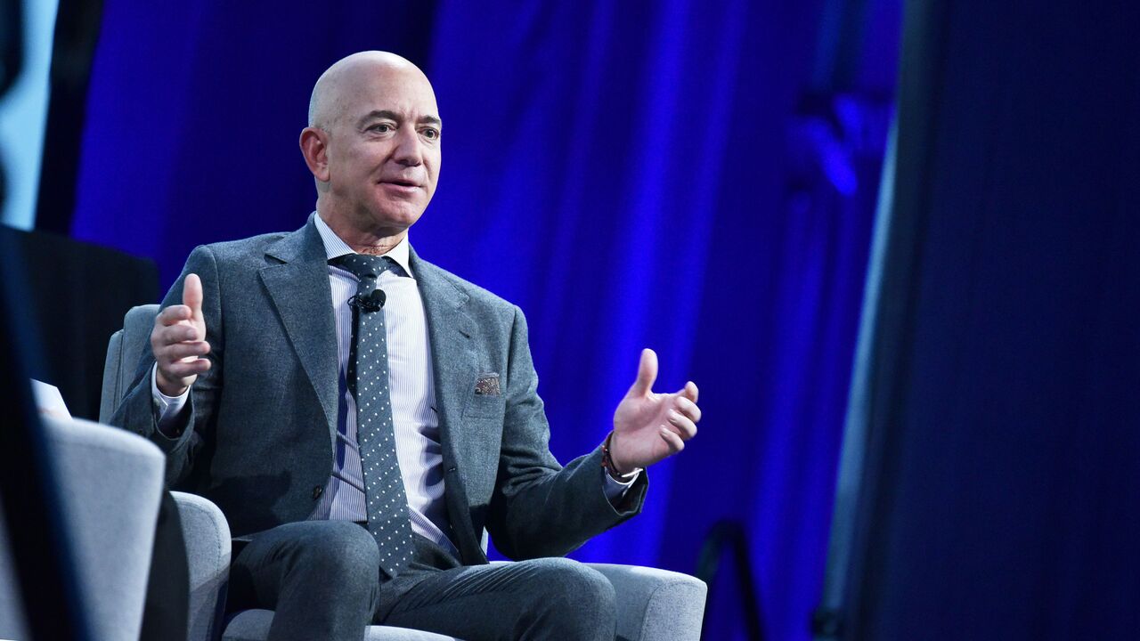 Jeff Bezos uzayda veri merkezlerini öngörüyor