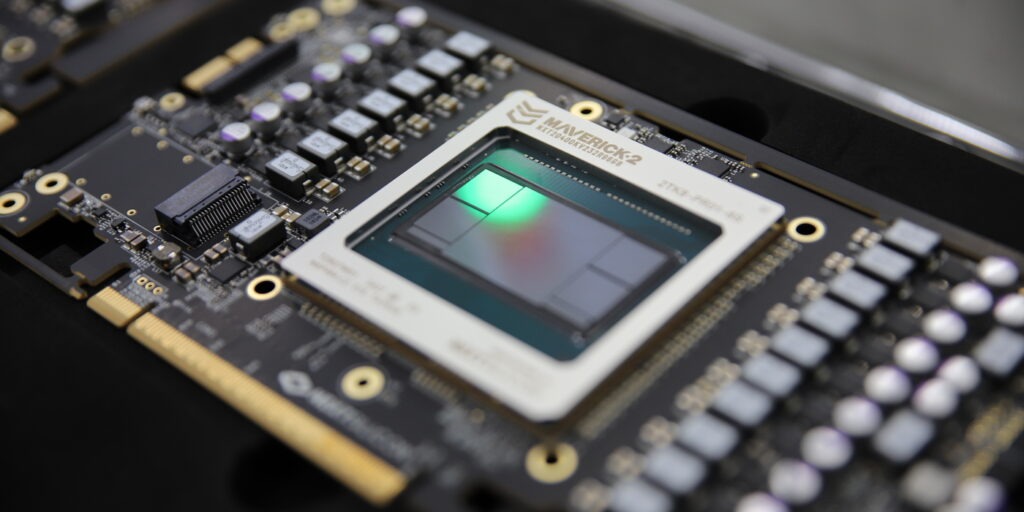 NextSilicon yeni çipi ile AMD ve Intel’e rakip oldu