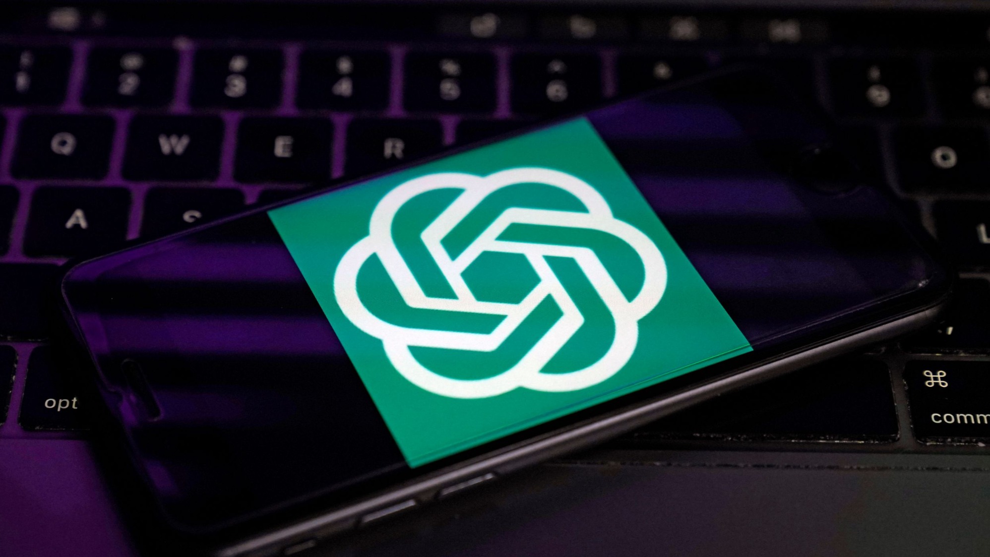 OpenAI rekabet endişeleri için açıklama yaptı