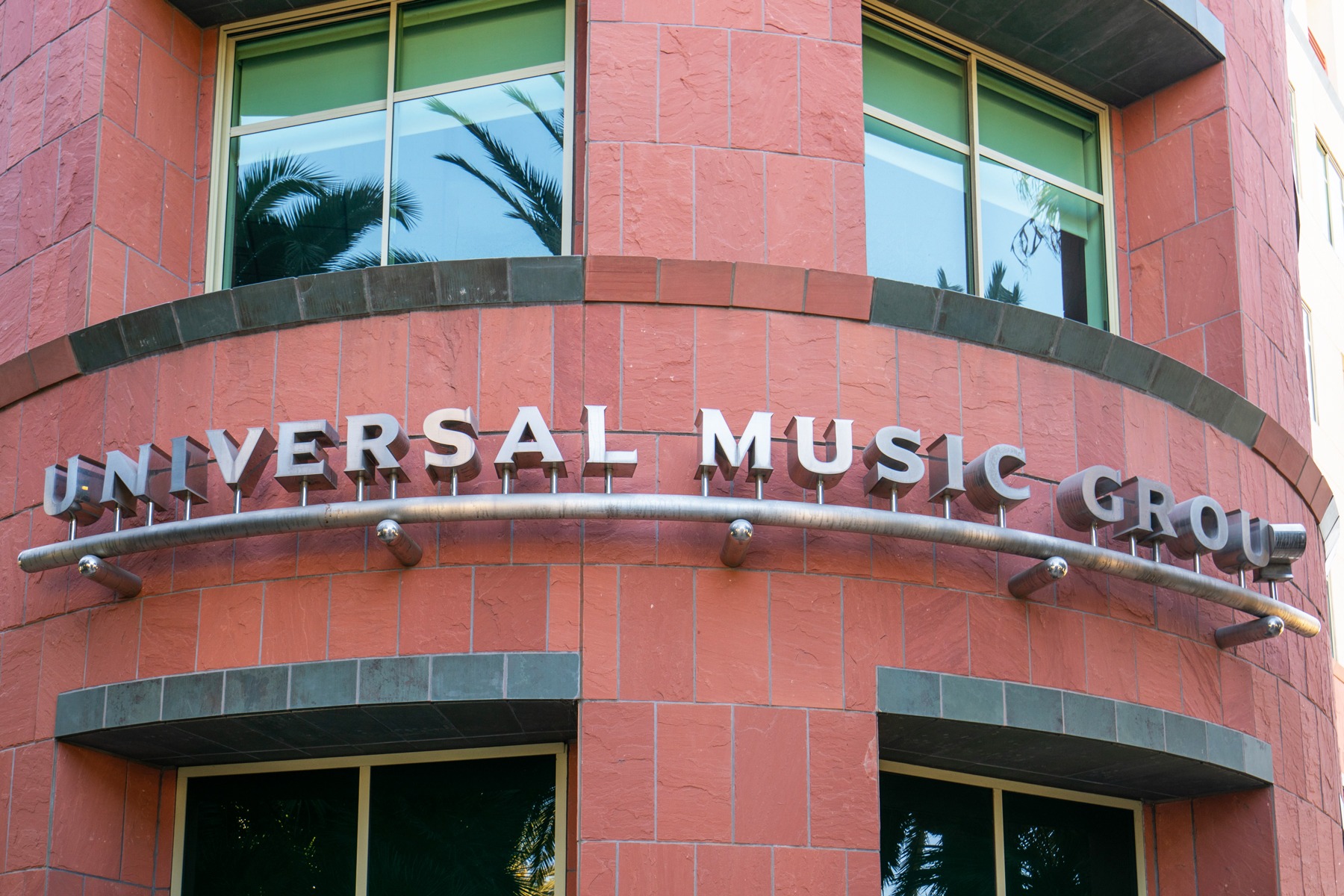 Universal Music telif hakkı anlaşmazlığını çözdü