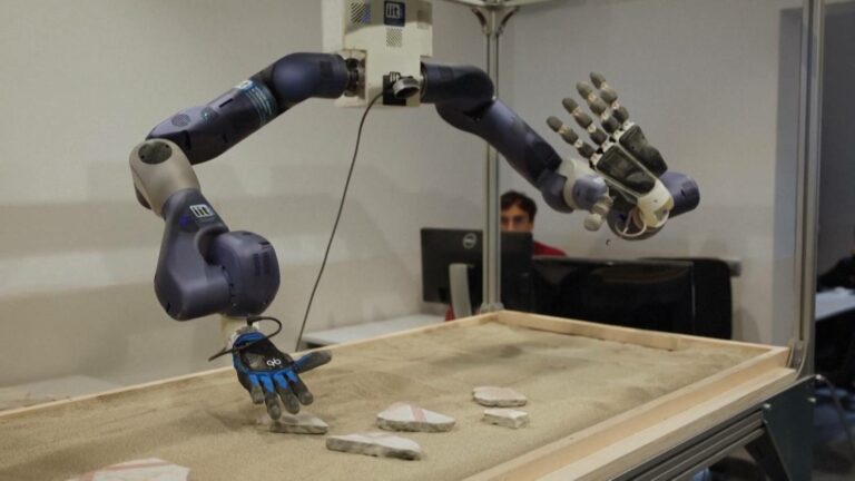 Robotlar tarihi eserleri