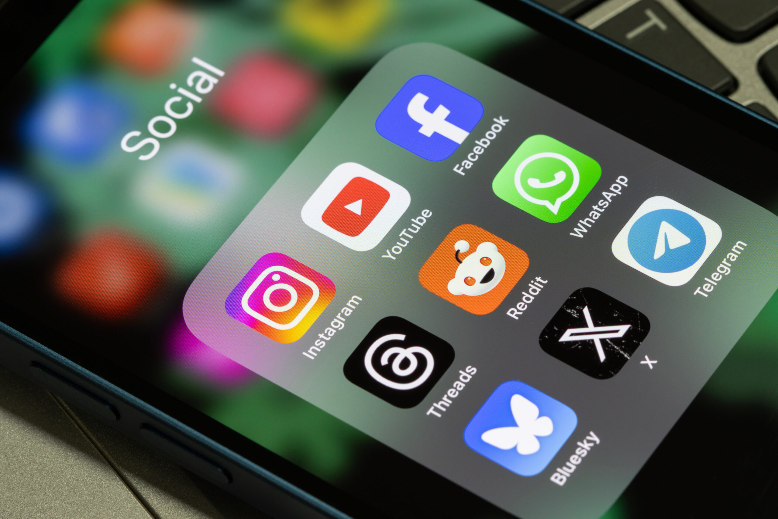 Reddit sosyal medya yasağı nedeniyle dava açtı