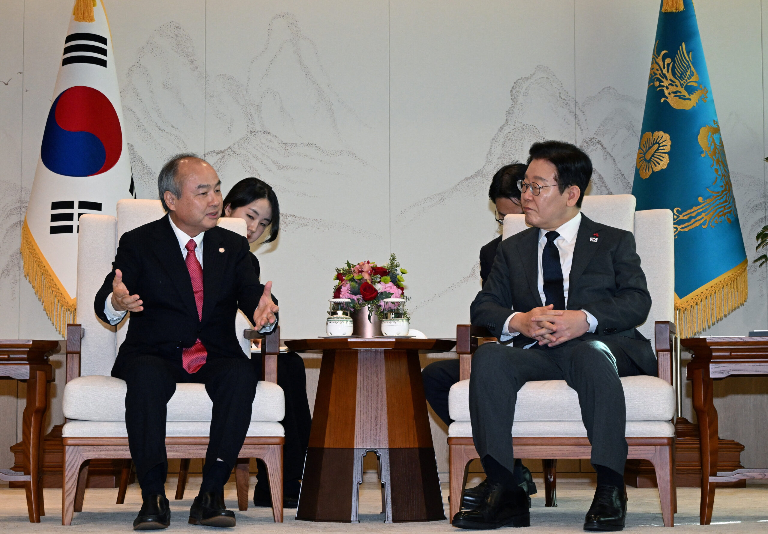 SoftBank çip eğitim tesisi kuracak