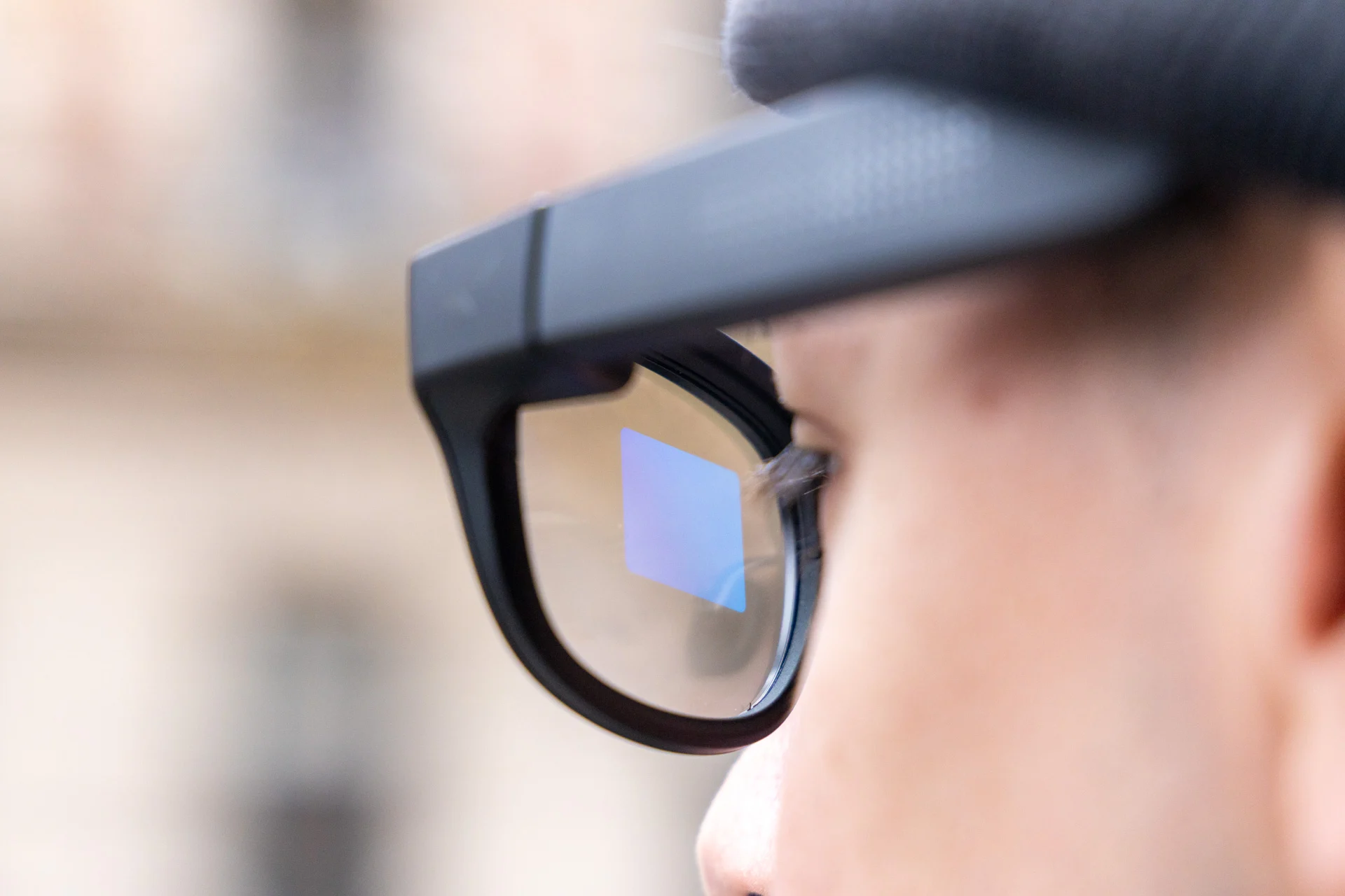 Akıllı gözlükler ile telefonlar birbirinden ayrılmaya çalışıyor