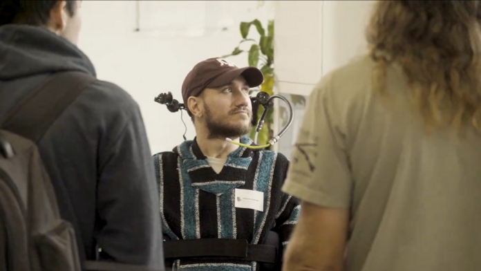 Neuralink denemelere katılım