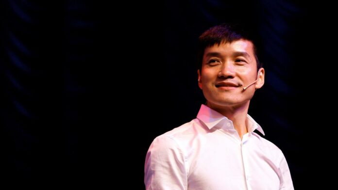 OnePlus CEO'su Pete Lau