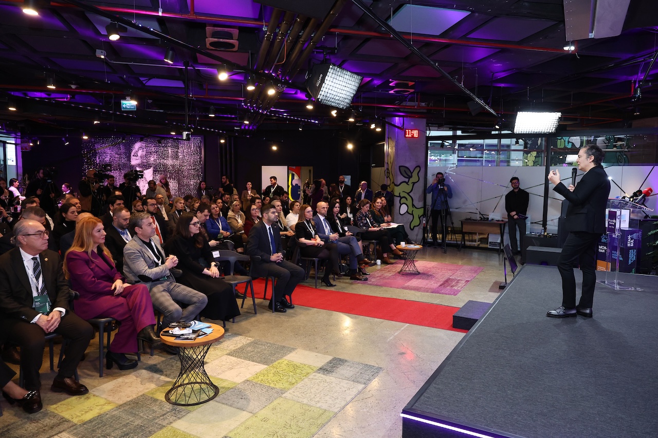 Sanofi’nin PharmUp Platformu İlk Buluşmasını Fark Labs İş Birliğiyle Gerçekleştirdi