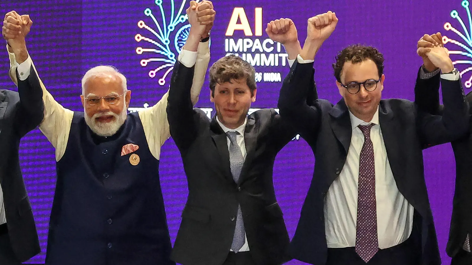 Bill Gates Epstein soruşturması nedeniyle etkinlikten çekildi