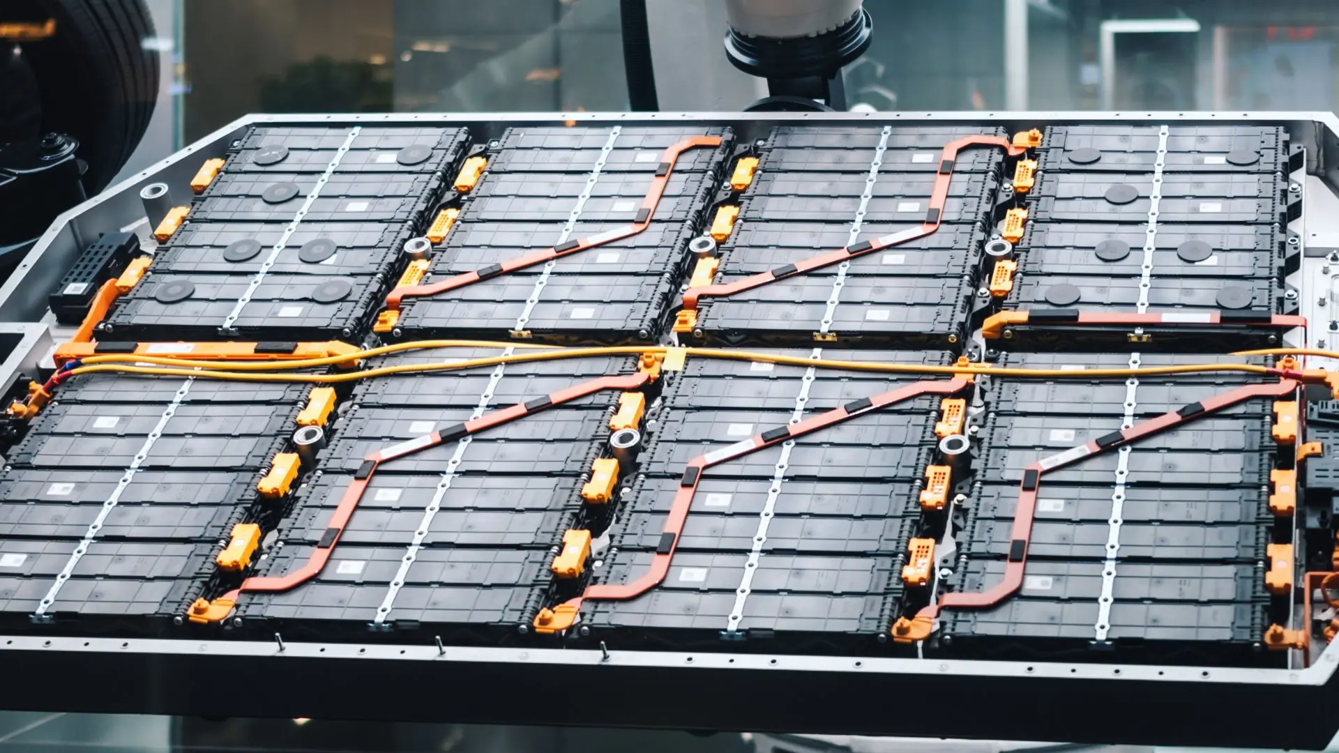 Lityum metal alt tabaka şarj kayıplarını azaltıyor