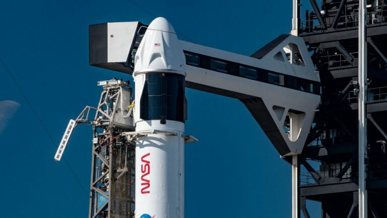 SpaceX uzun süreli mürettebat