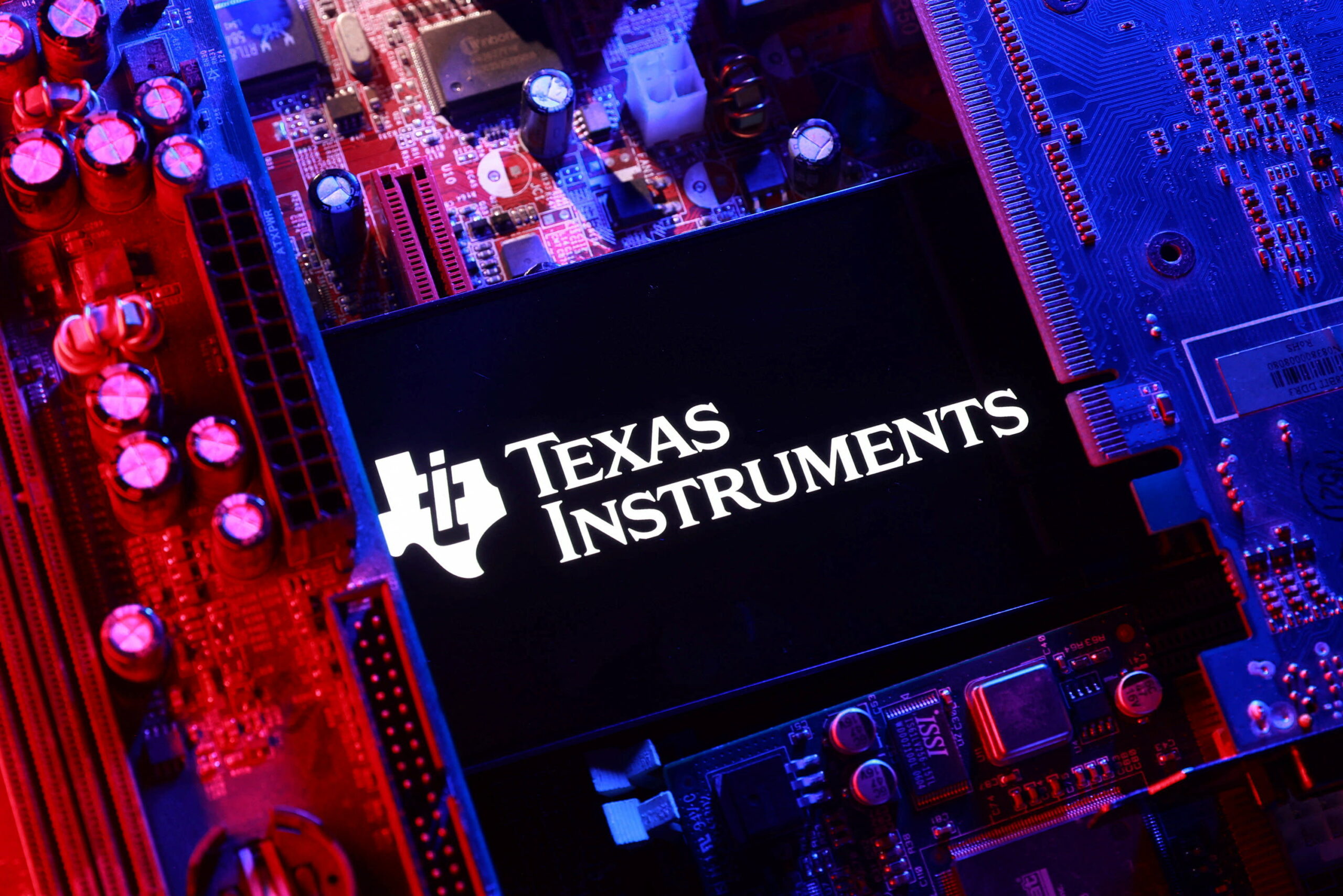 Texas Instruments çip tasarımcısı şirketi alıyor