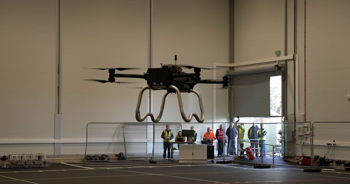 Ultra ağır yük dronu uçuşa geçti