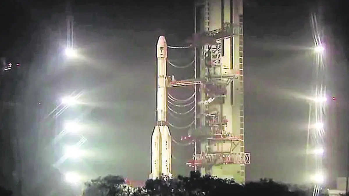 Eutelsat uydu fırlatma seçeneklerini değerlendiriyor