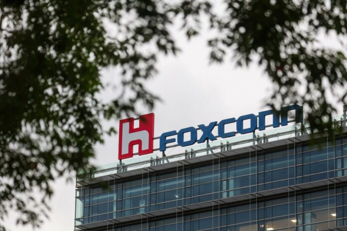Foxconn İran