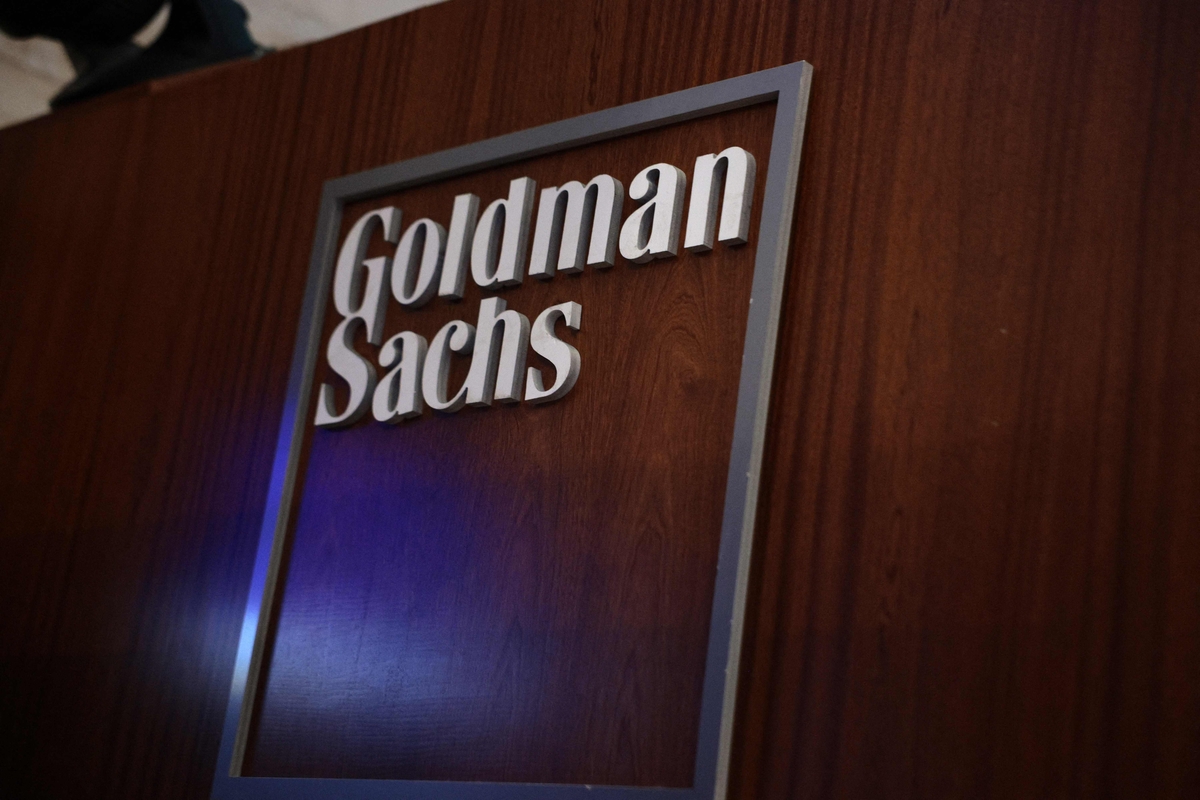 Goldman Claude erişimi için kısıtlama getirdi