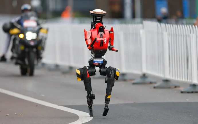 İnsansı robotlar maraton
