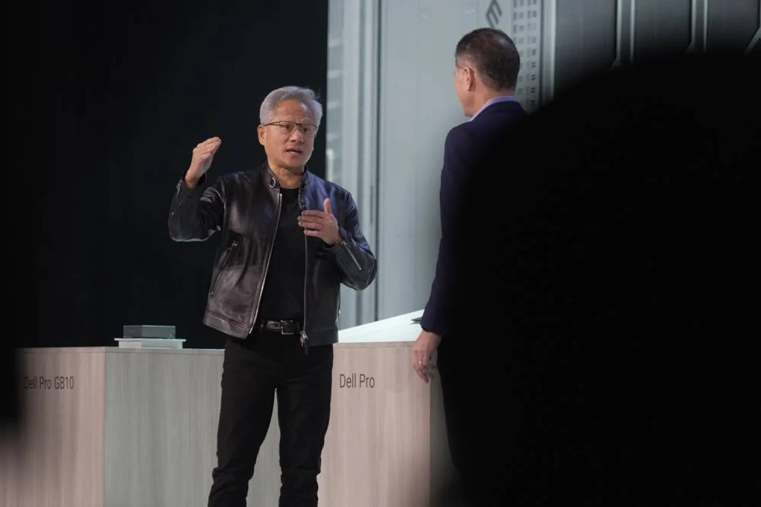 Çin Nvidia çipleri için pazarı zamanla açacak