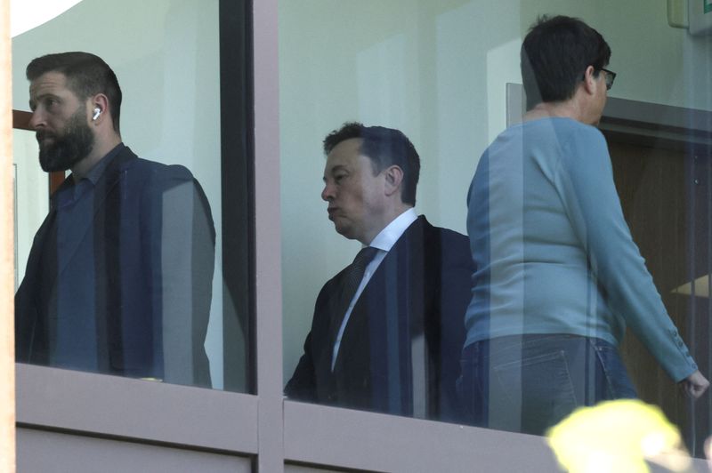Musk OpenAI davasında ilginç ifadeler verdi