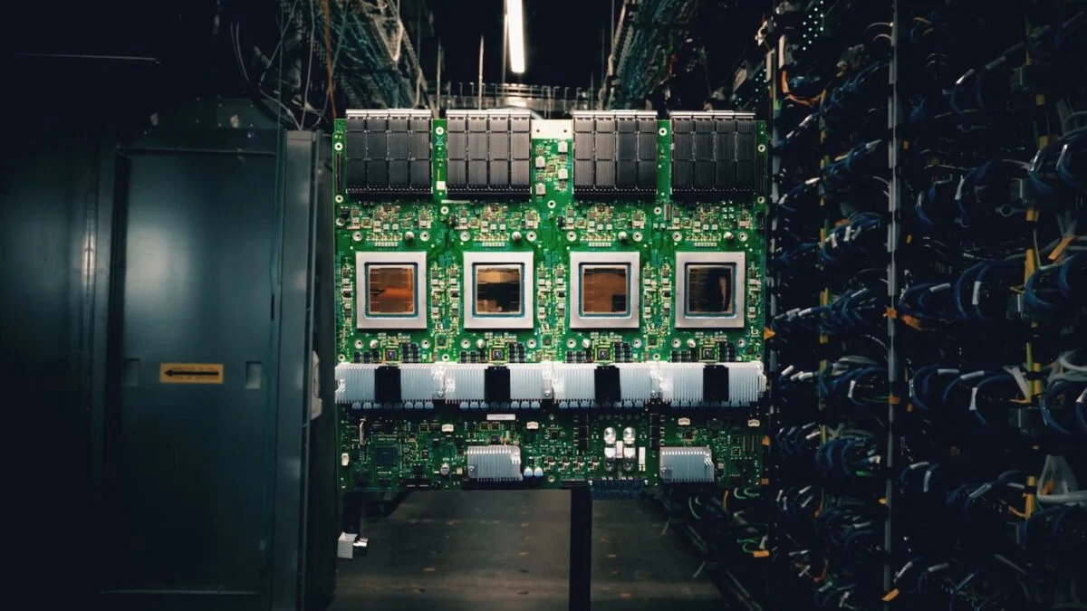 Google yeni nesil çipi için Samsung ile görüşüyor