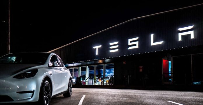 Tesla kazası