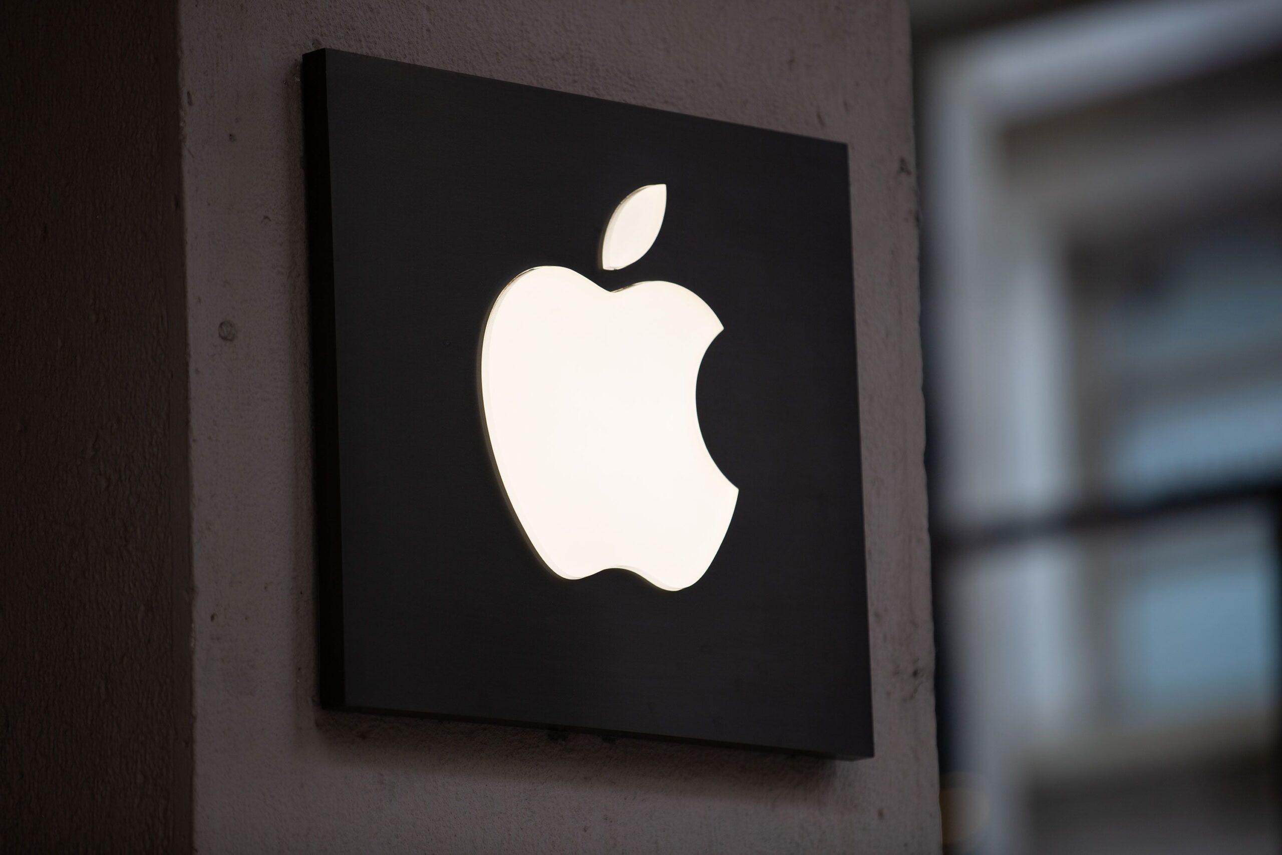 Apple iCloud istismar davasını kaybetti