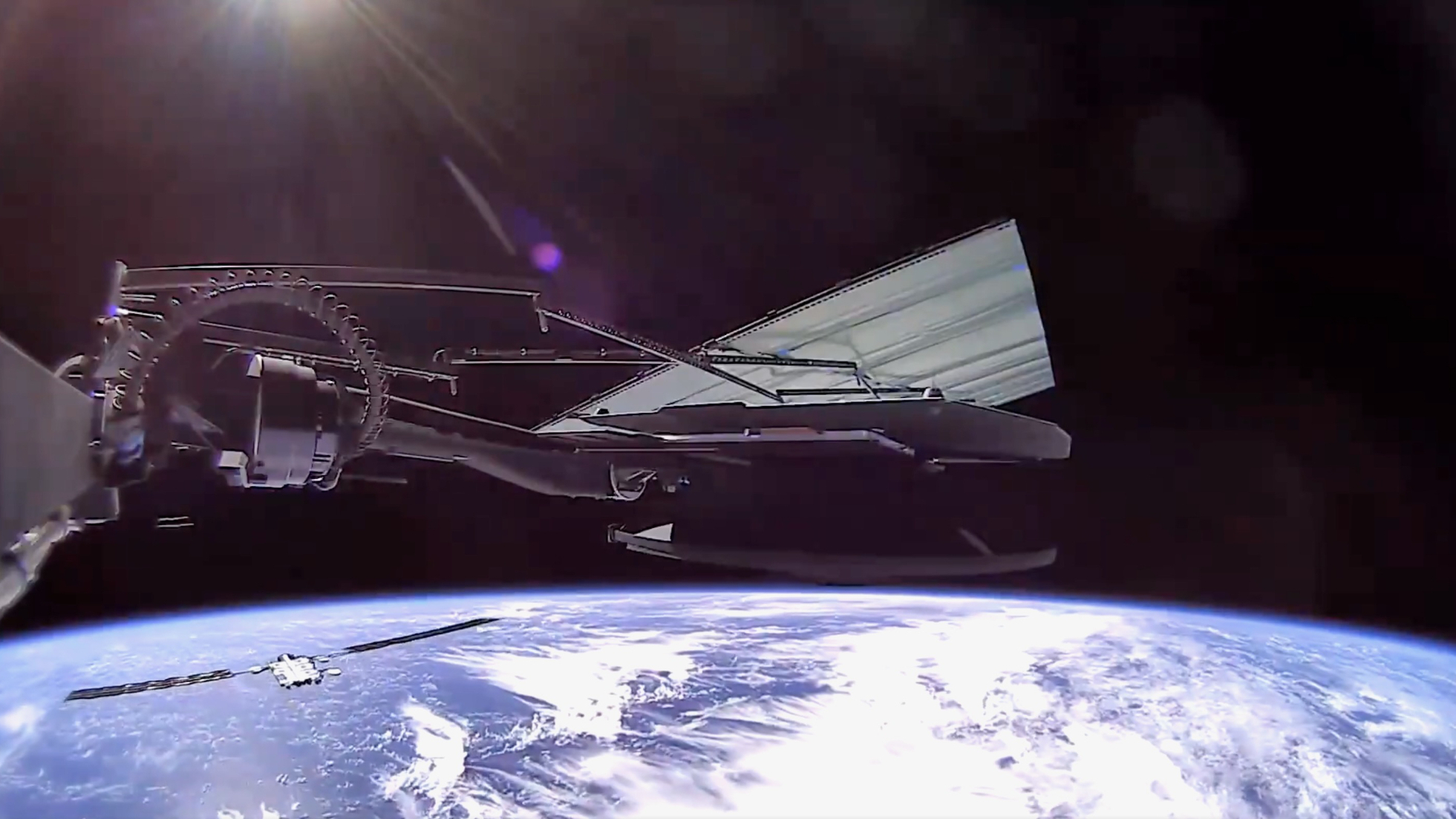 SpaceX bant genişliği için 100 bin uydu hedefliyor